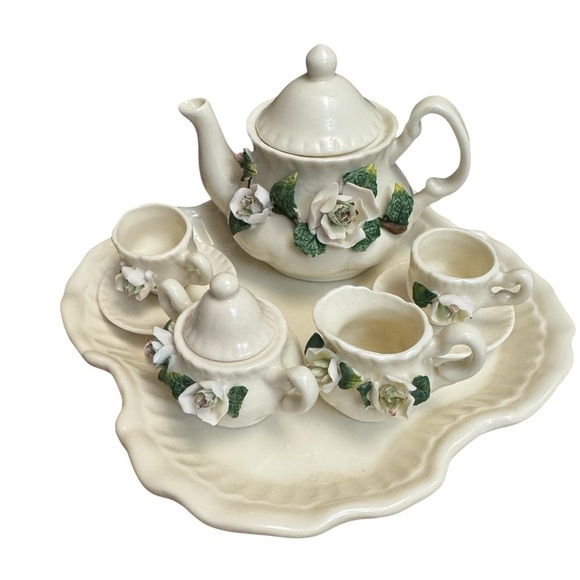 VINTAGE MAGNOLIA child’s tea set miniature collectible Grn Cream 10 piece EUC - Picture 6 of 15